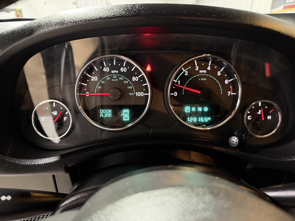 2015 Jeep Wrangler Image 15