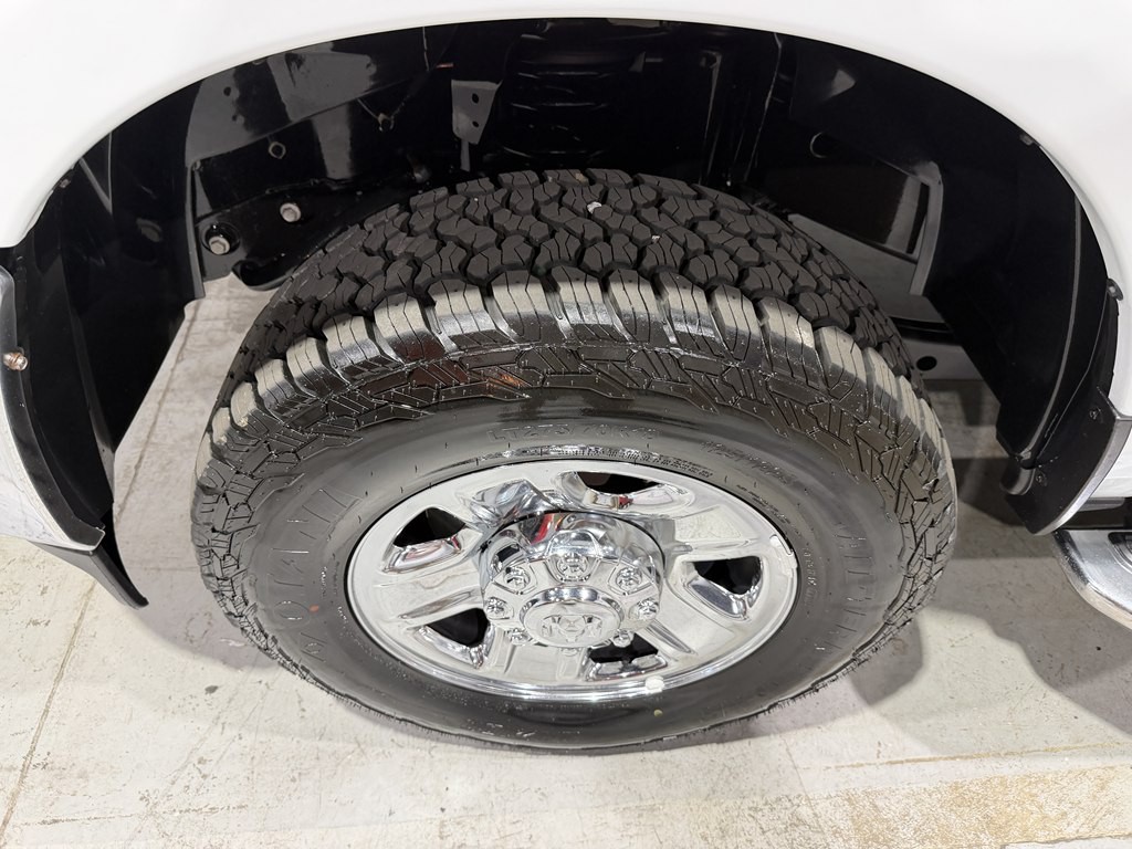 2024 RAM 3500 Image 3