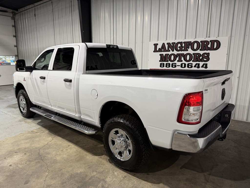 2024 RAM 3500 Image 5