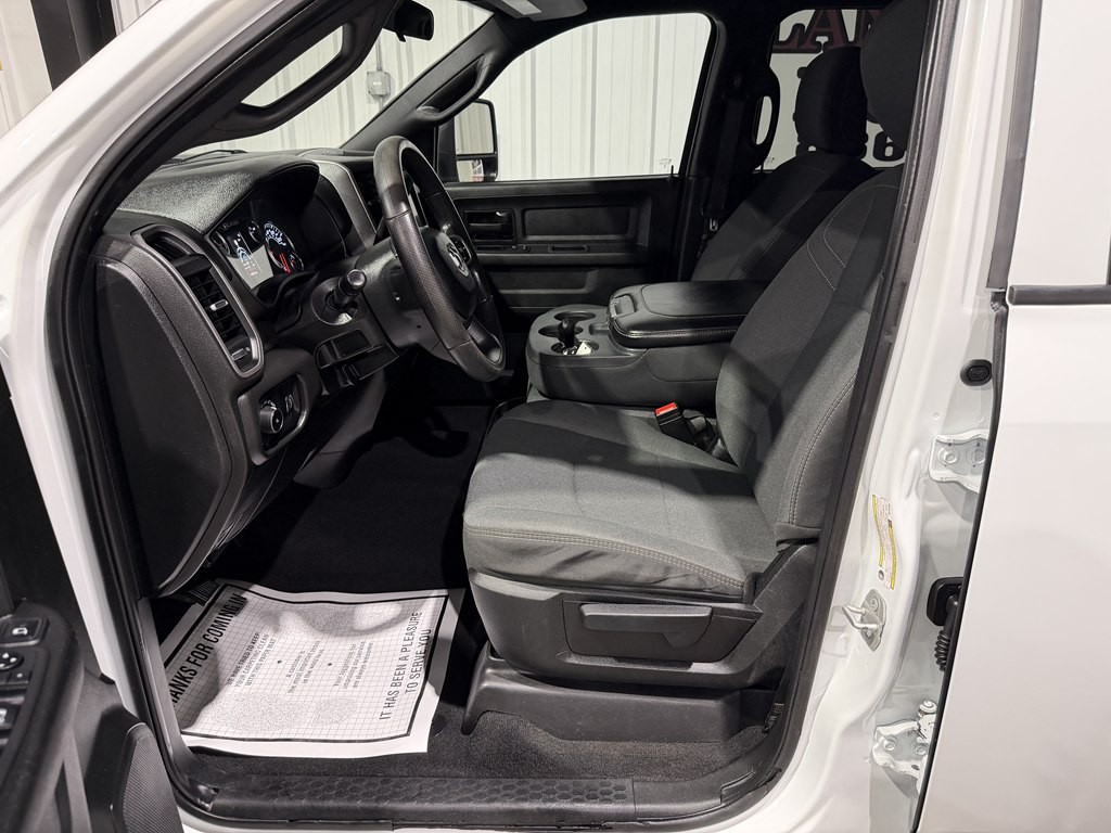 2024 RAM 3500 Image 13