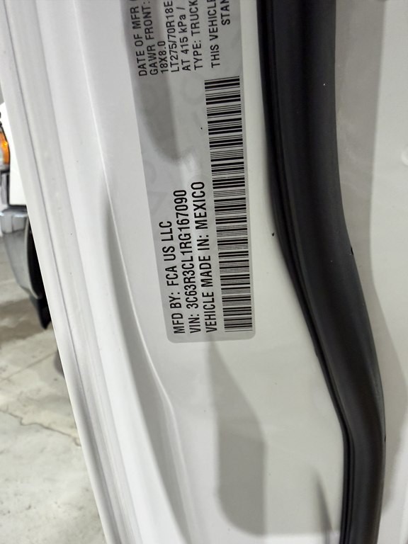 2024 RAM 3500 Image 15