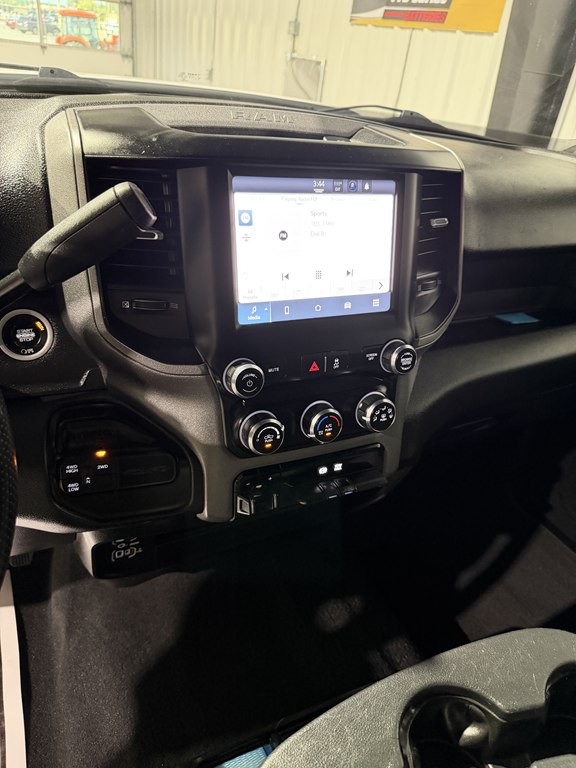 2024 RAM 3500 Image 17