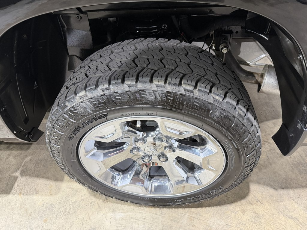 2022 RAM 1500 Image 3