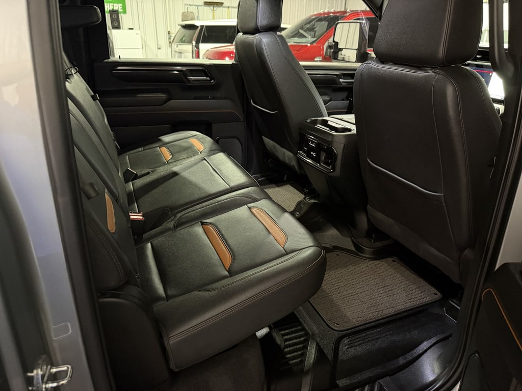 2024 GMC Sierra Image 9