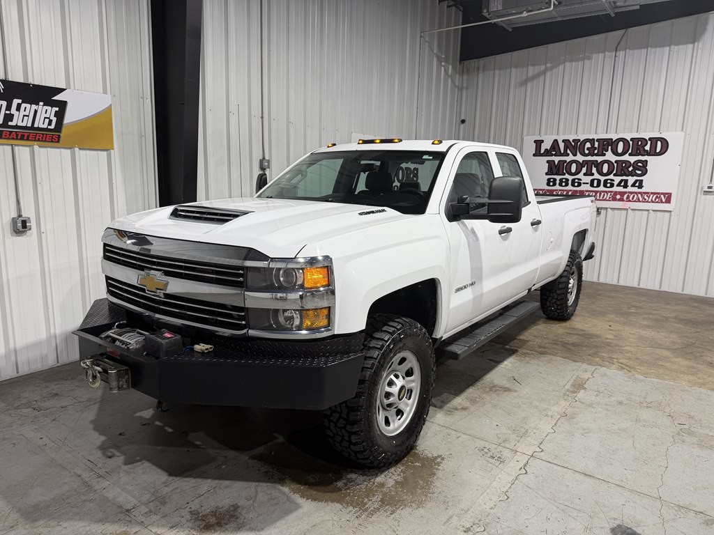 2017 Chevrolet Silverado 1500 Image 2