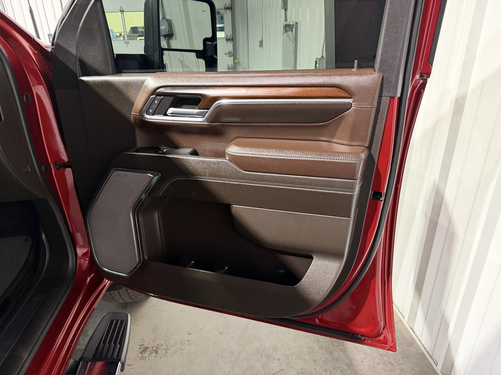 2024 GMC Sierra Image 12