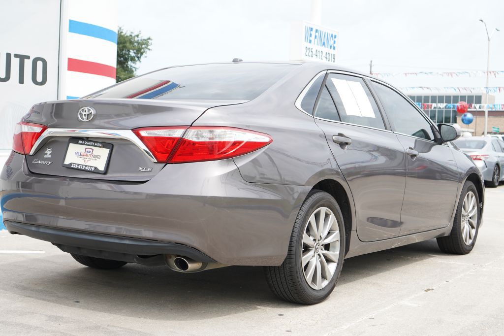 2015 Toyota Camry Image 6