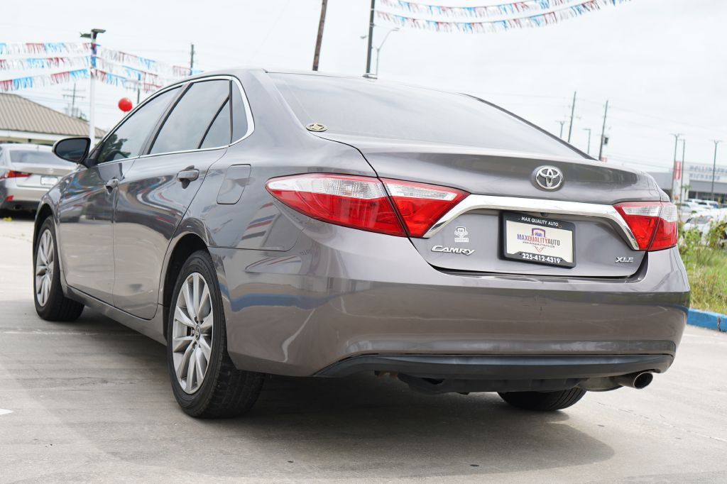 2015 Toyota Camry Image 8
