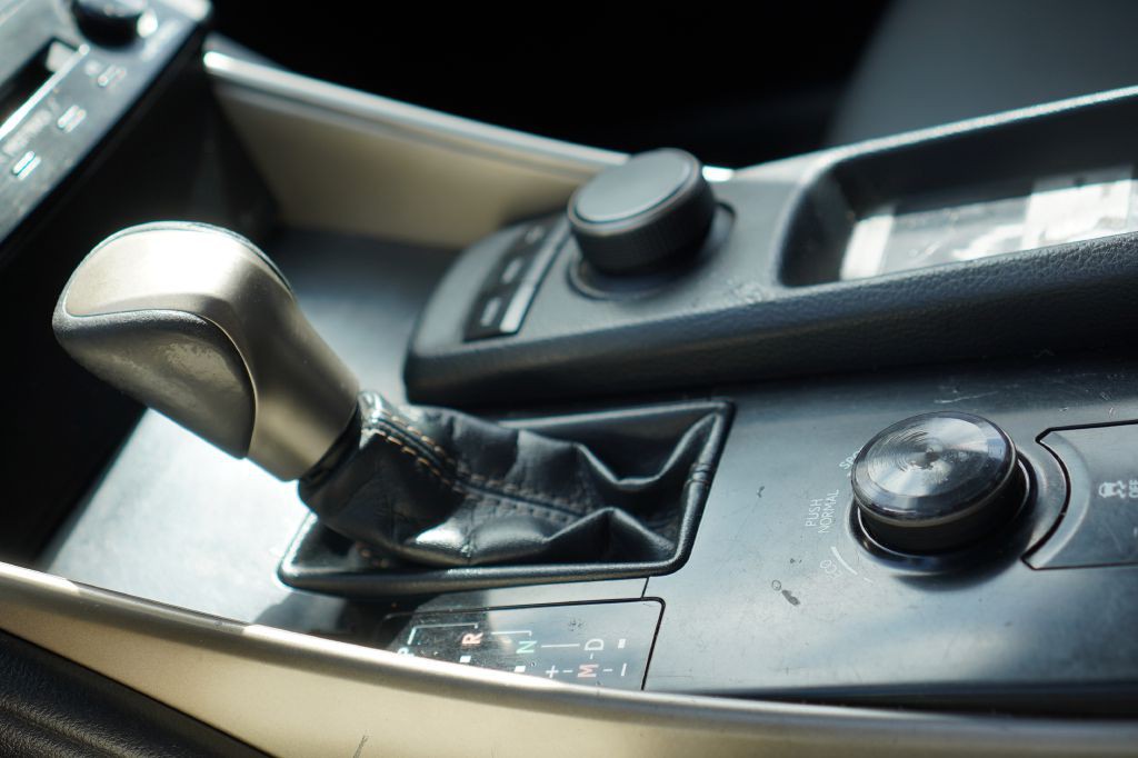 2014 Lexus IS Image 17