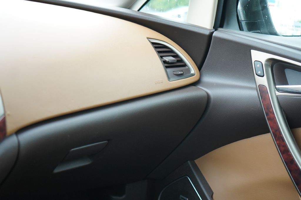 2014 Mazda Mazda3 Image 24