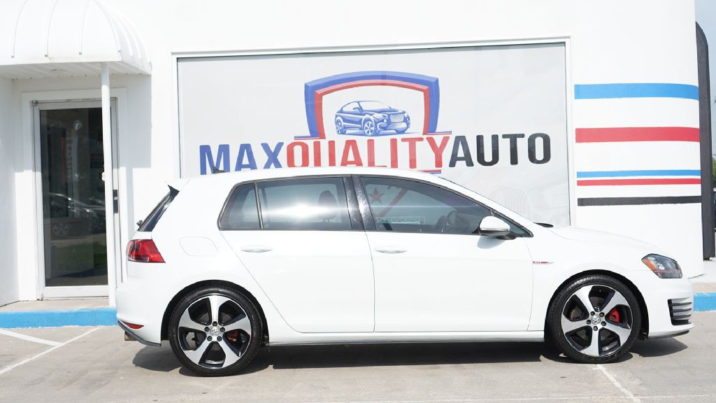 2016 Volkswagen GTI Image 1