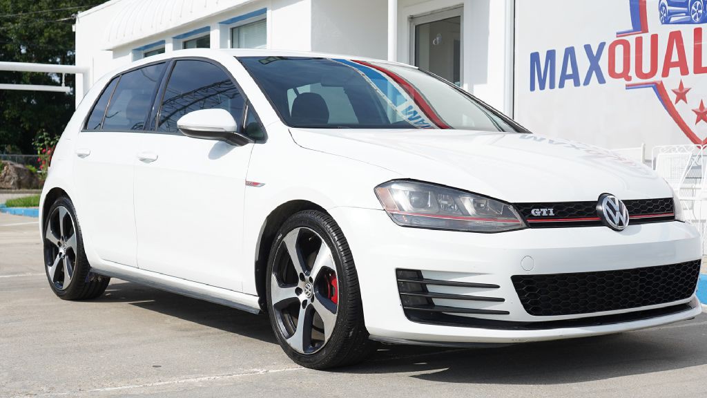 2016 Volkswagen GTI Image 2