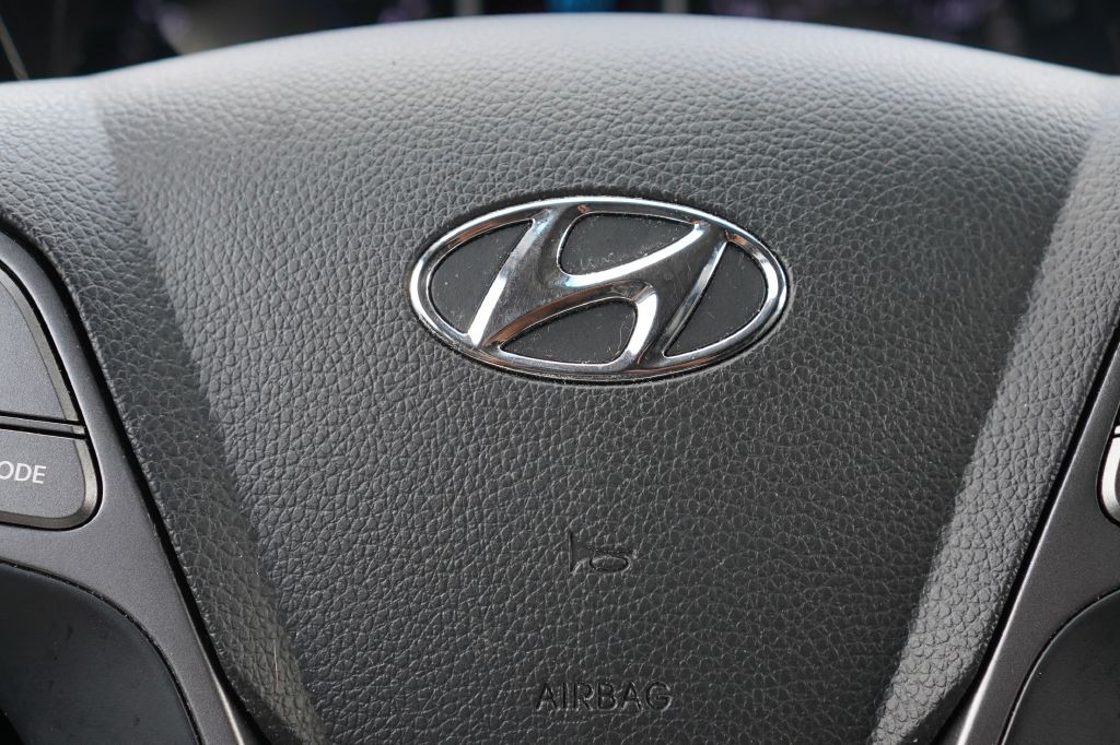 2014 Hyundai Santa Fe Sport Image 13
