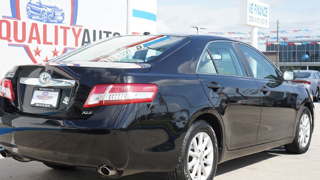 2010 Toyota Camry Image 5