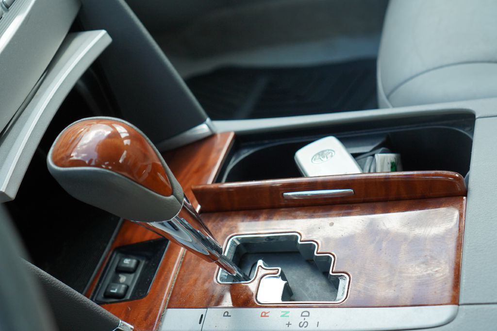2010 Toyota Camry Image 17