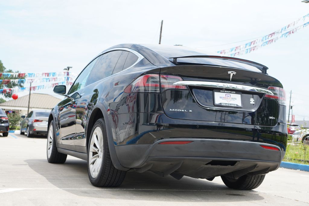 2016 Tesla Model X Image 6