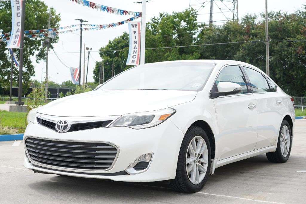 2014 Toyota Avalon Image 3