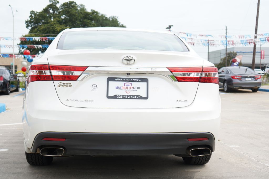 2014 Toyota Avalon Image 7
