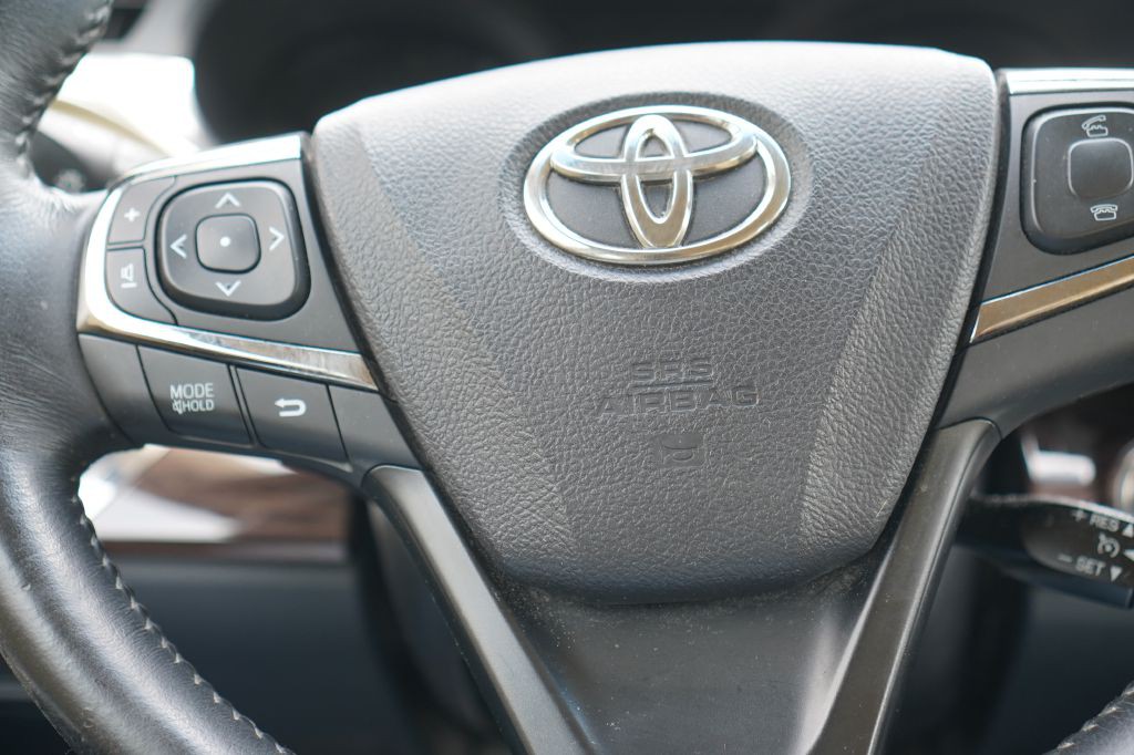2014 Toyota Avalon Image 12