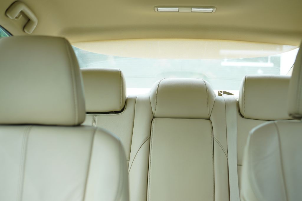 2014 Toyota Avalon Image 18