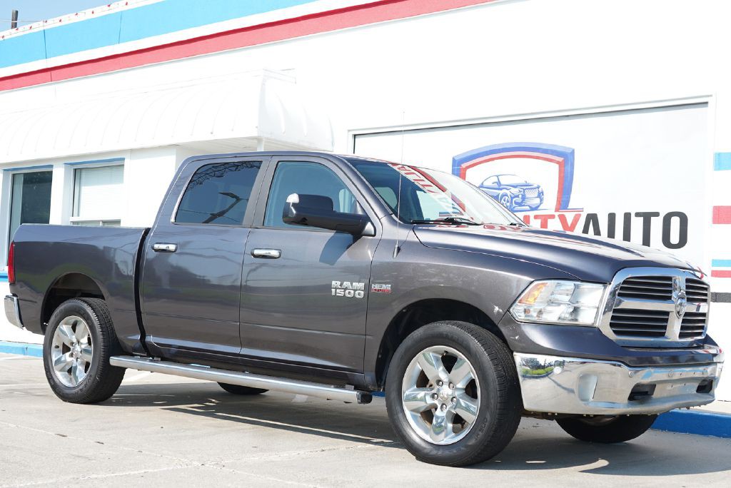 2017 RAM 1500 Image 2