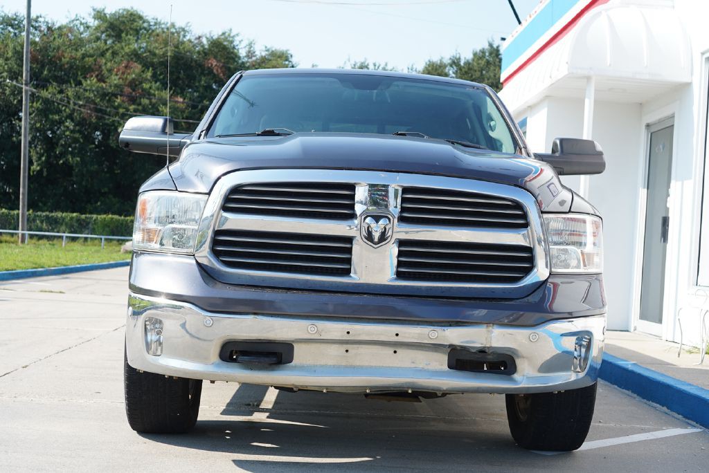2017 RAM 1500 Image 3