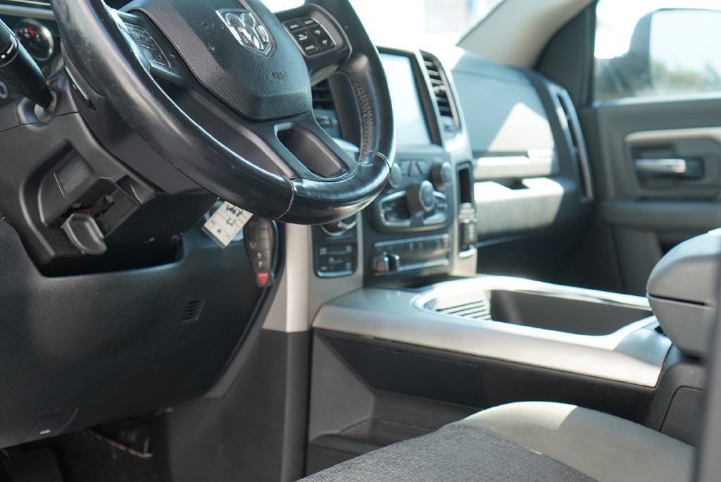 2017 RAM 1500 Image 9