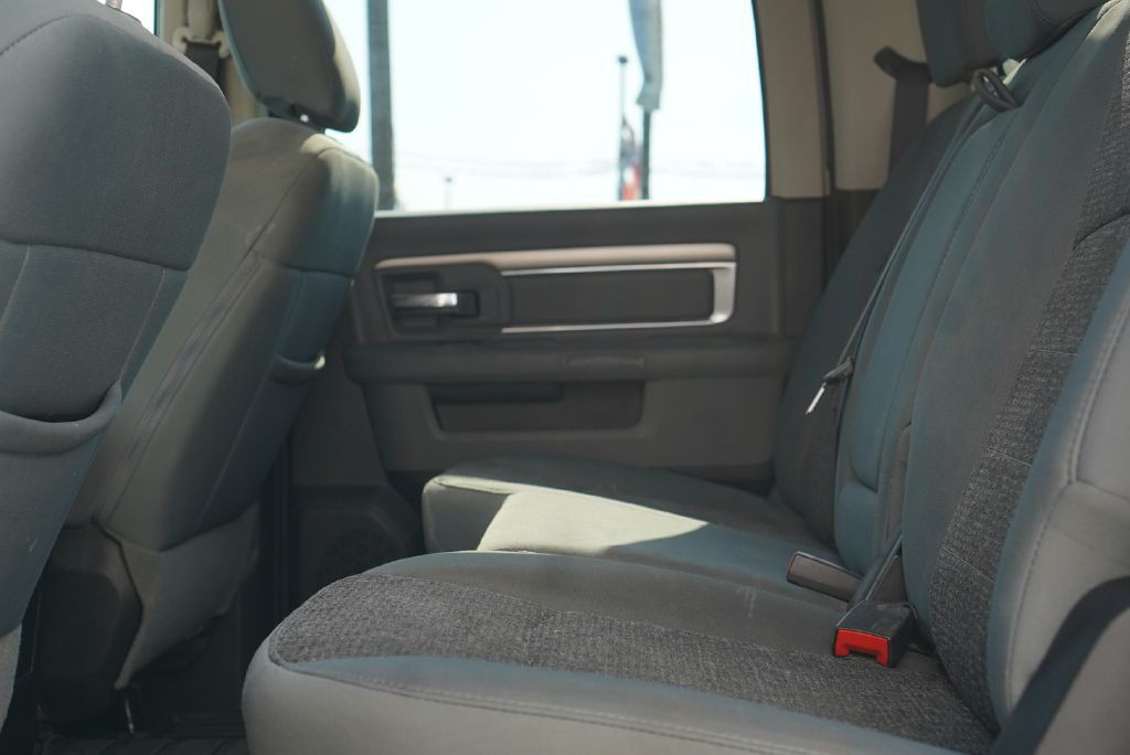2017 RAM 1500 Image 10