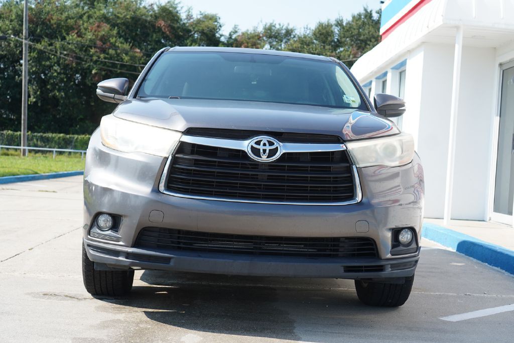 2015 Toyota Highlander Image 3