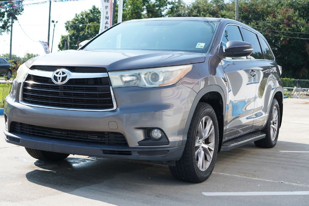 2015 Toyota Highlander Image 4