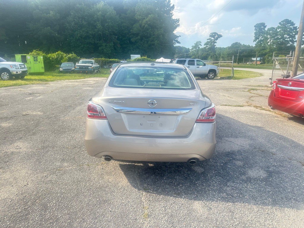 2015 Nissan Altima Image 5