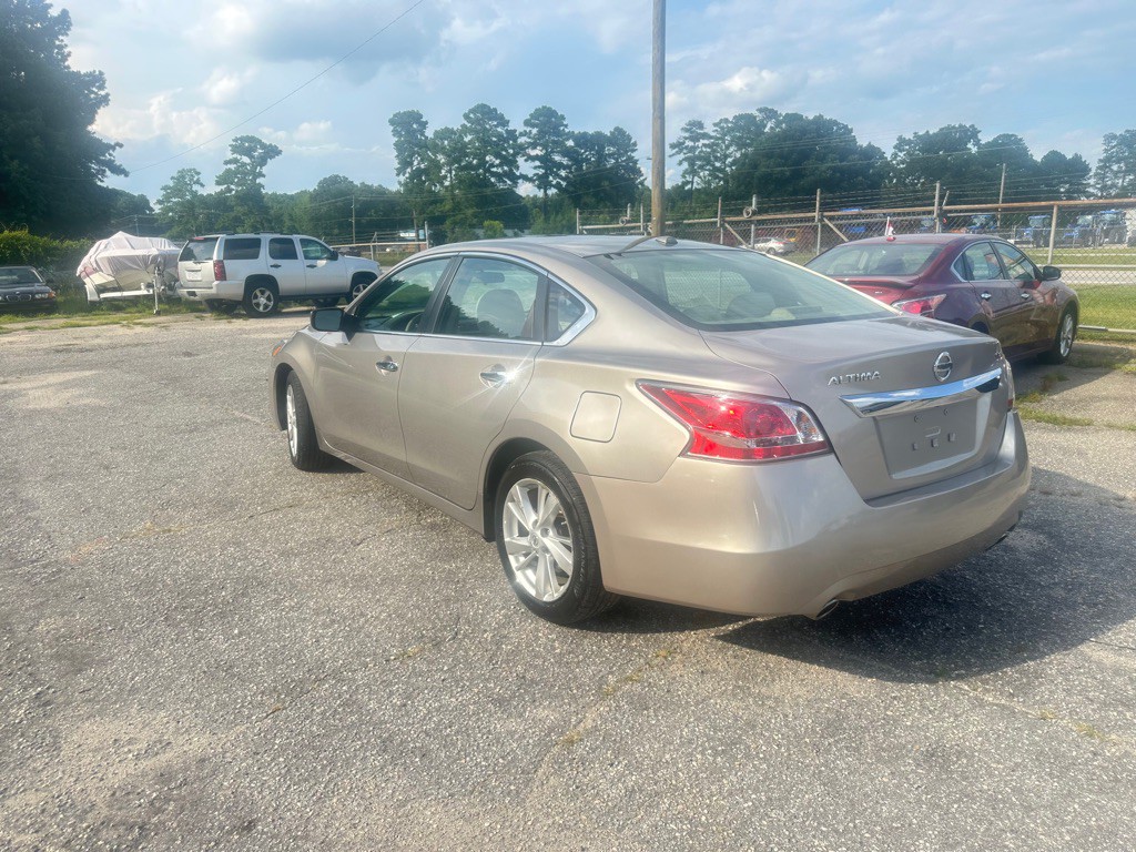 2015 Nissan Altima Image 6
