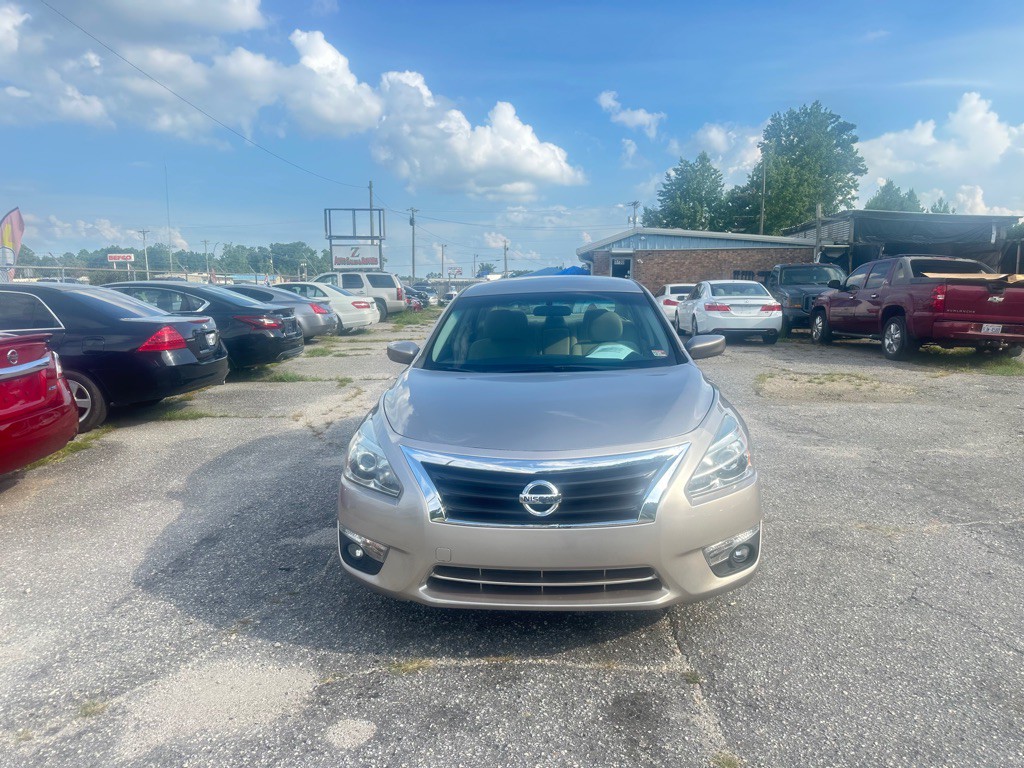 2015 Nissan Altima Image 18