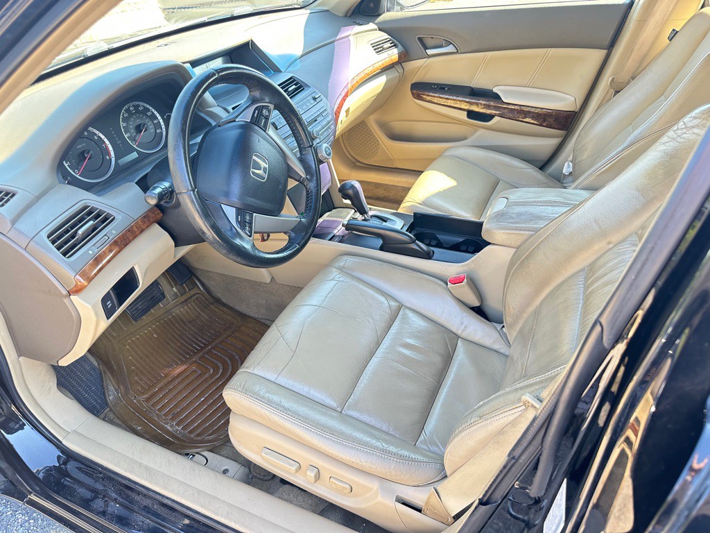 2009 Honda Accord Image 9