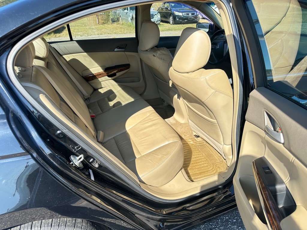 2009 Honda Accord Image 11