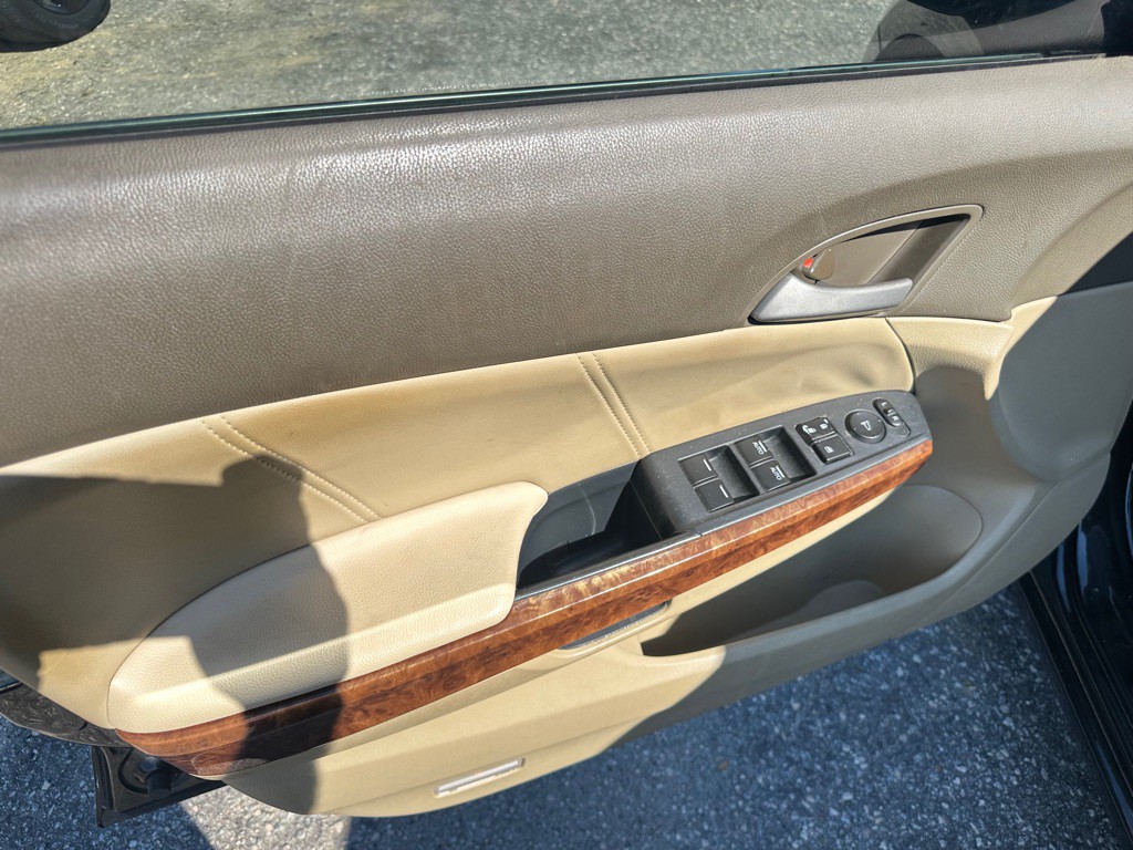 2009 Honda Accord Image 15