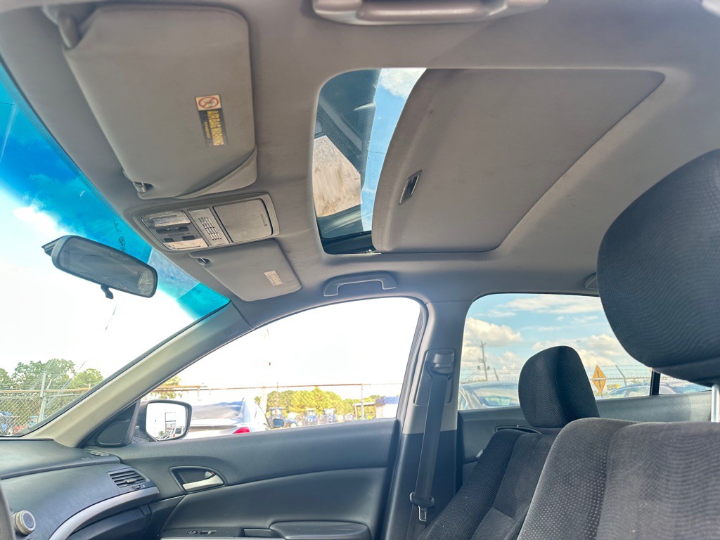 2008 Honda Accord Image 16