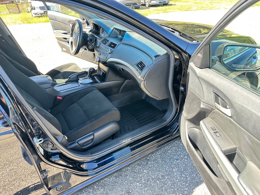 2008 Honda Accord Image 13