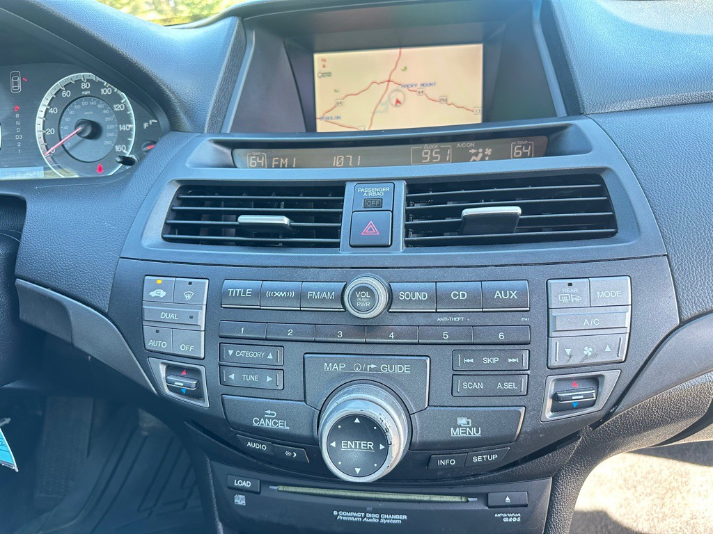 2009 Honda Accord Image 17