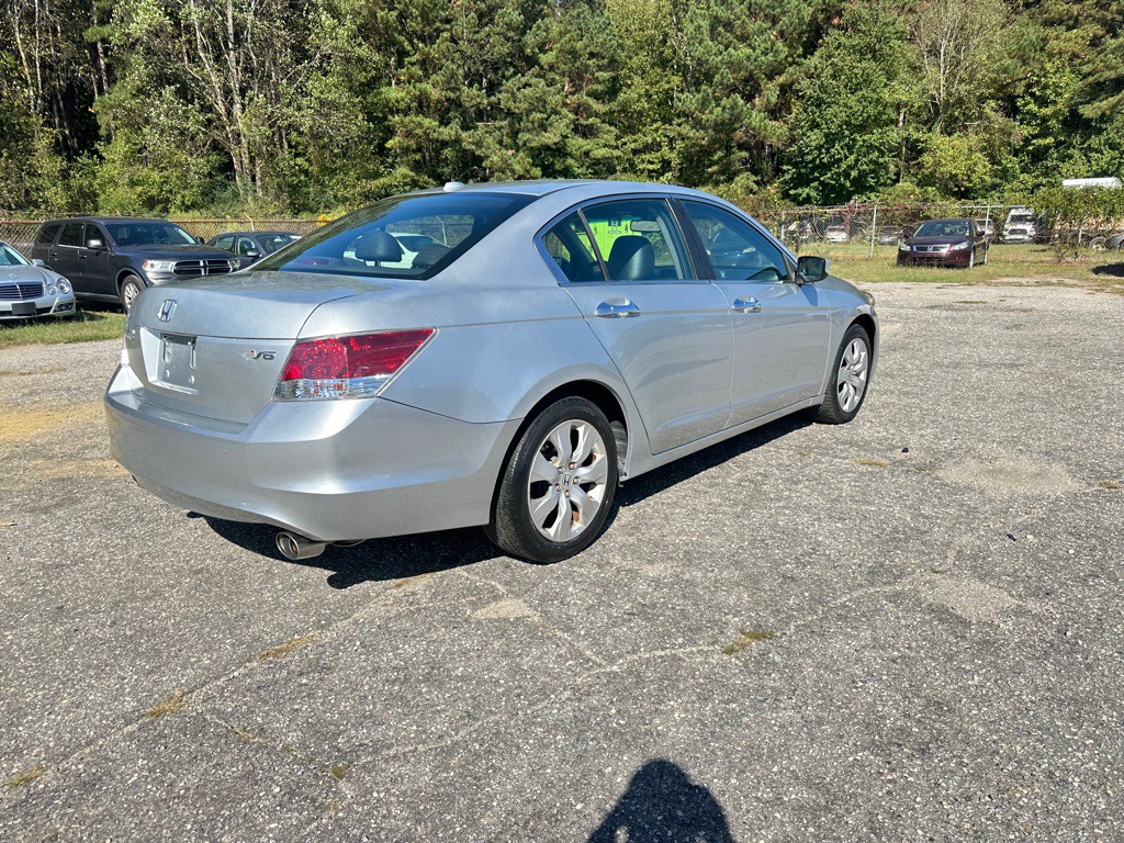 2009 Honda Accord Image 4
