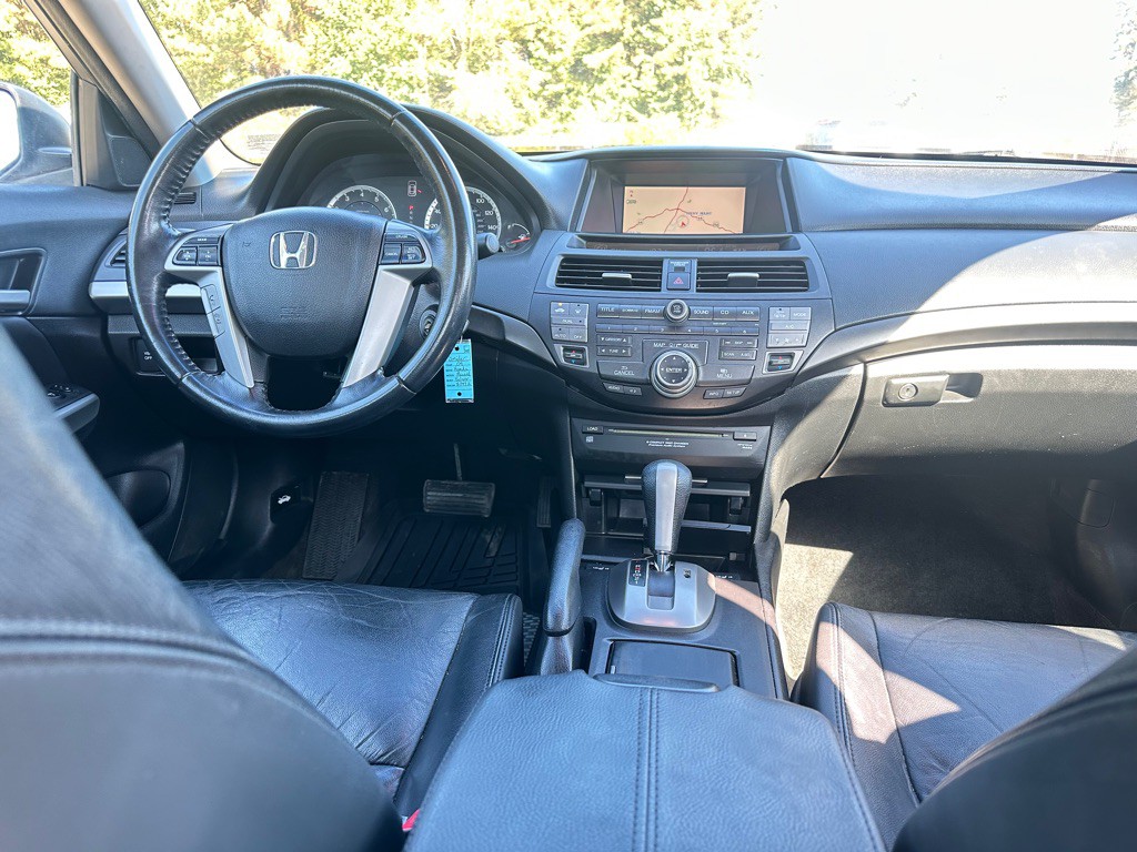 2009 Honda Accord Image 12
