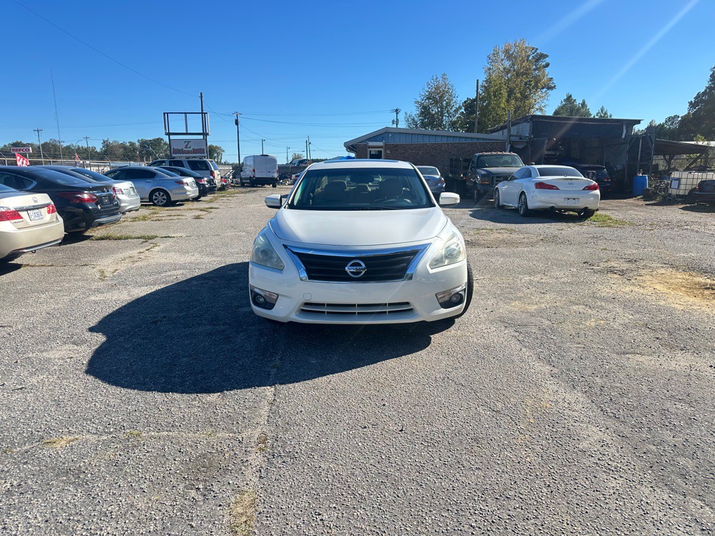 2015 Nissan Altima Image 2