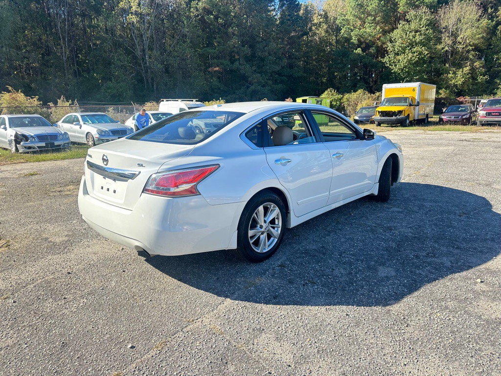 2015 Nissan Altima Image 5
