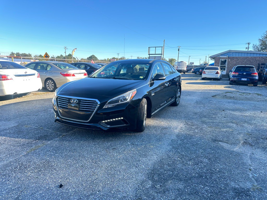 2016 Hyundai Sonata Image 2