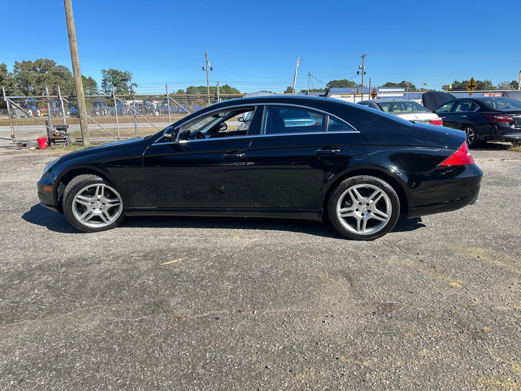 2007 Mercedes-Benz CLS-Class Image 8