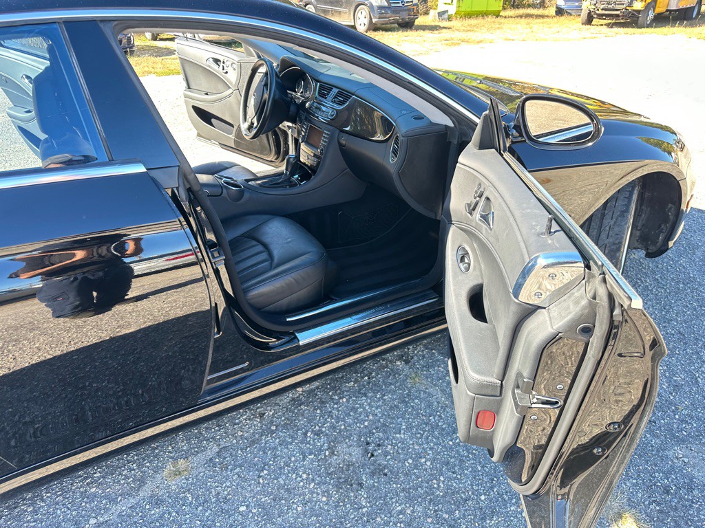2007 Mercedes-Benz CLS-Class Image 15