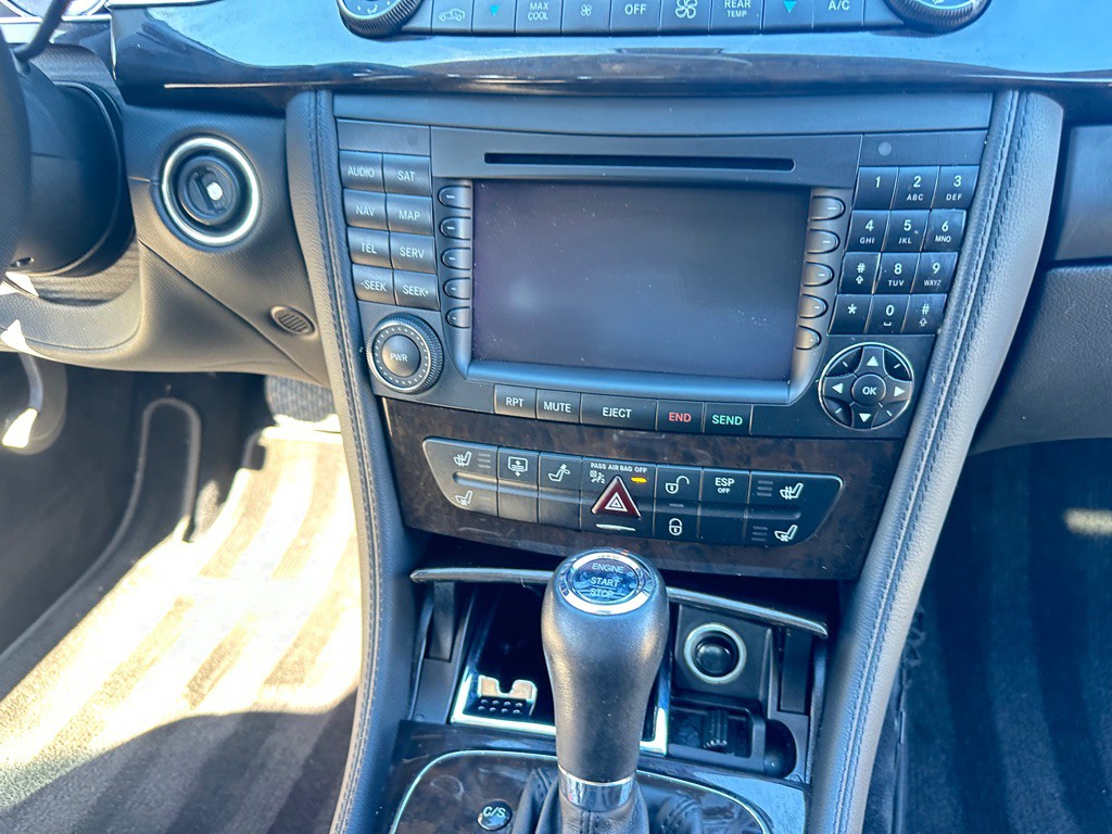 2007 Mercedes-Benz CLS-Class Image 17