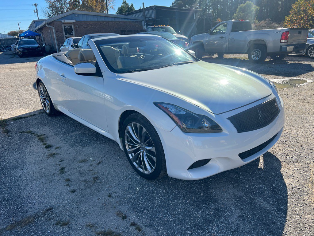 2011 INFINITI G37 Image 27