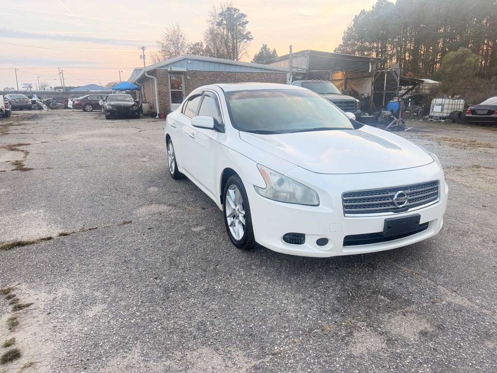 2009 Nissan Maxima Image 3