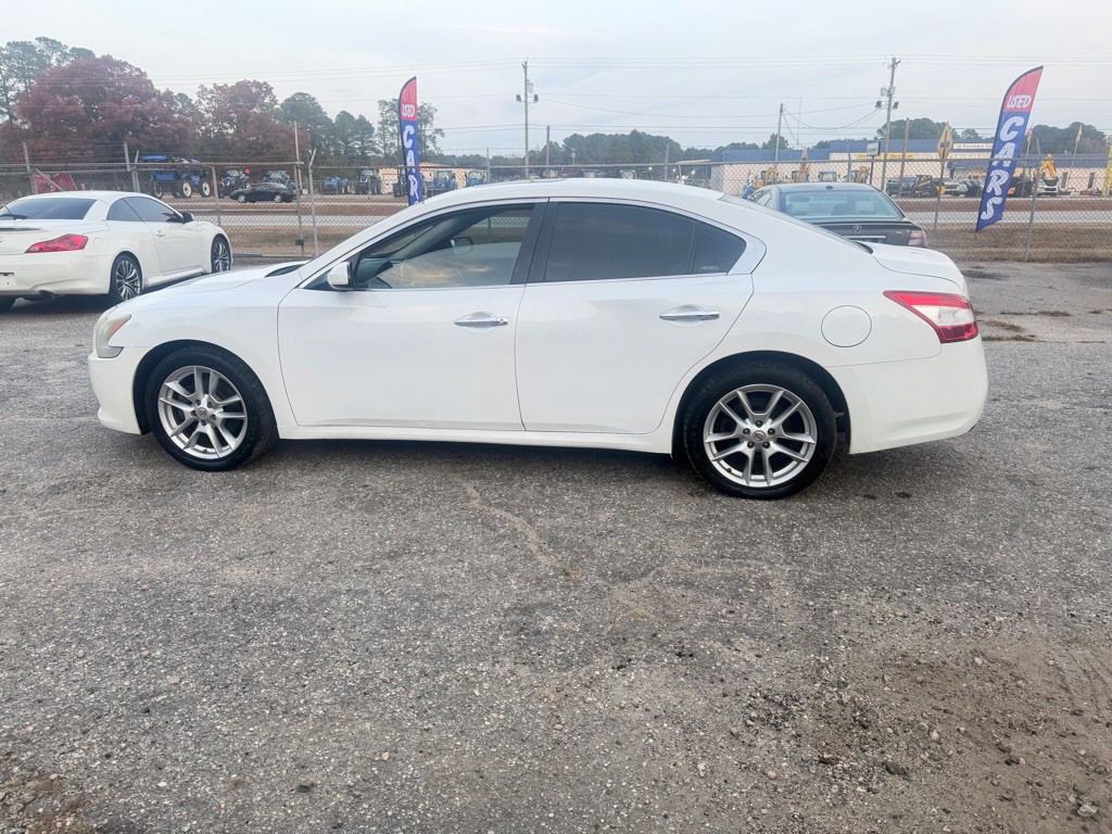 2009 Nissan Maxima Image 8